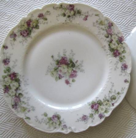 LRI19 Dinner Plate