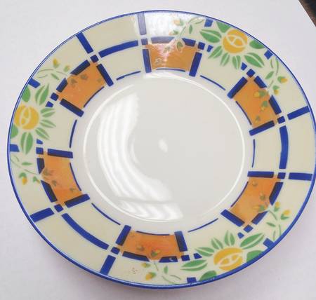 LEG122 Saucer