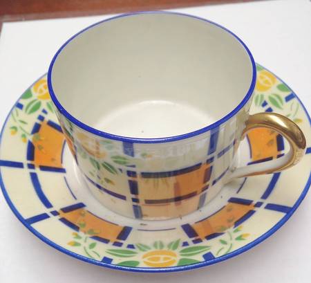 LEG122 Flat Cup & Saucer Set