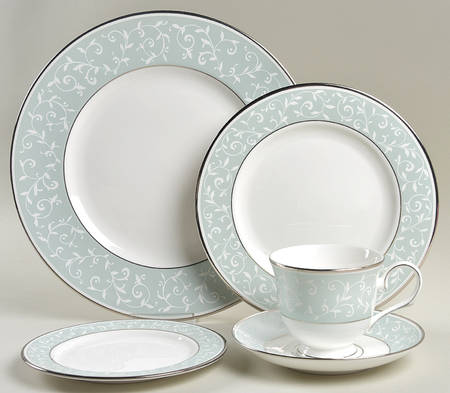 Opal Innocence Blue 5 Piece Place Setting by Lenox