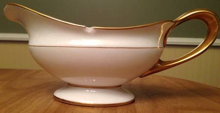 86d Gravy Boat