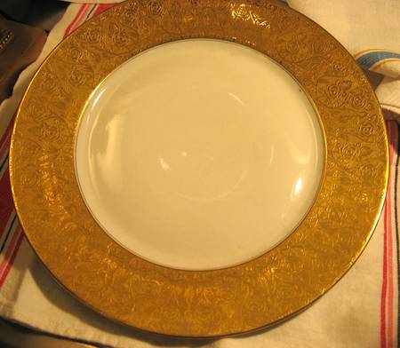 LEG124 Dinner Plate