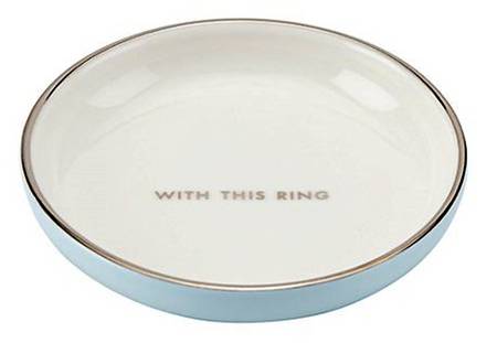 Take the Cake Ring Holder