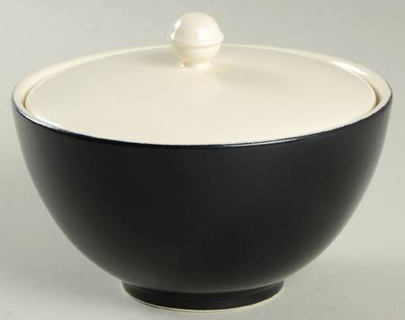 Larabee Dot Cream Sugar Bowl & Lid