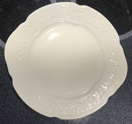LEL36 Handled Cake Plate