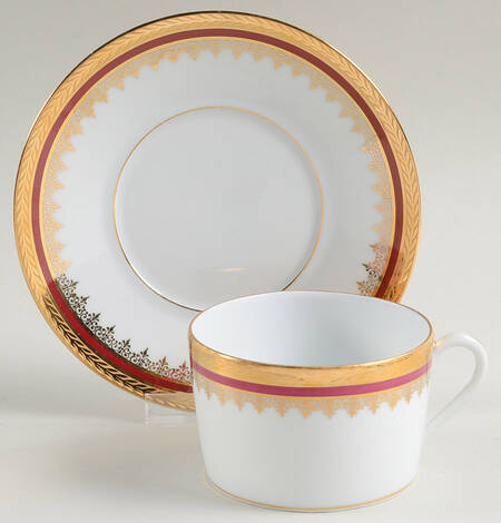 LIM690 Flat Cup & Saucer Set