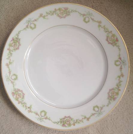 LIM699 by Limoges-French