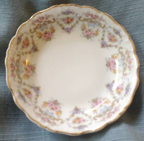 Marie Antoinette Fruit/Dessert (Sauce) Bowl
