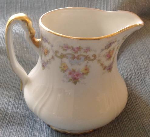 Marie Antoinette Creamer