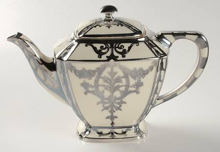 L457 Small Teapot & Lid