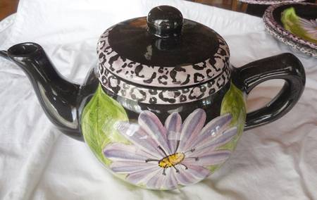 LGA157 Teapot & Lid