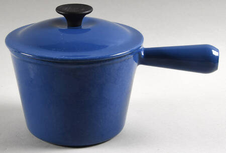 Marseille Cast Iron Fondue Pot & Lid