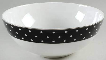 Sadie Street Black 10" Round Serving Bowl
