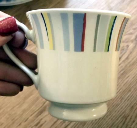 LNN39 Footed Cup