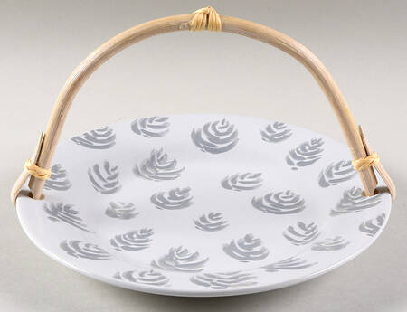 Alpine 5 3/8"-5 5/8" Bamboo Handled Serving Plate  HC