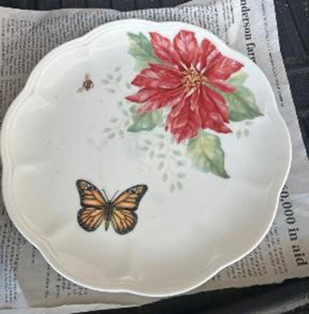 Butterfly Meadow Holiday Accent Luncheon Plate