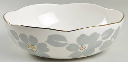 Scattered Petals 9" Round Serving Bowl