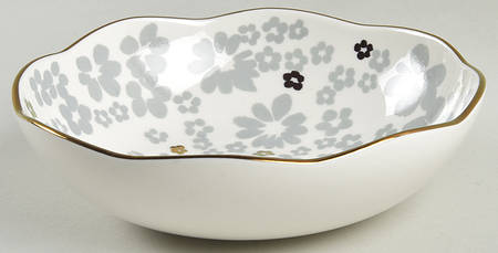 Scattered Petals 6" All Purpose Bowl