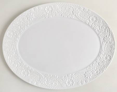 Chelse Muse Reactive White 16" Oval Serving Platter
