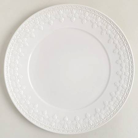 Chelse Muse Reactive White Accent Luncheon Plate