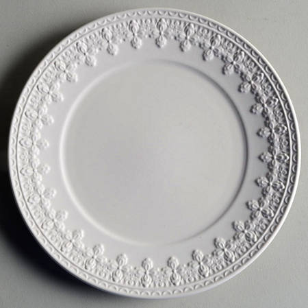 Chelse Muse Reactive White Tidbit Plate