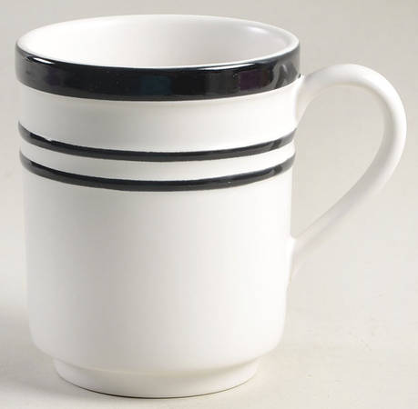 Sculpted Stripe Black Mug