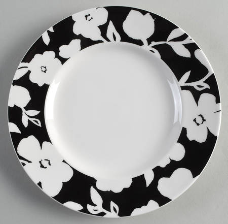 Primrose Drive Black Accent Luncheon Plate