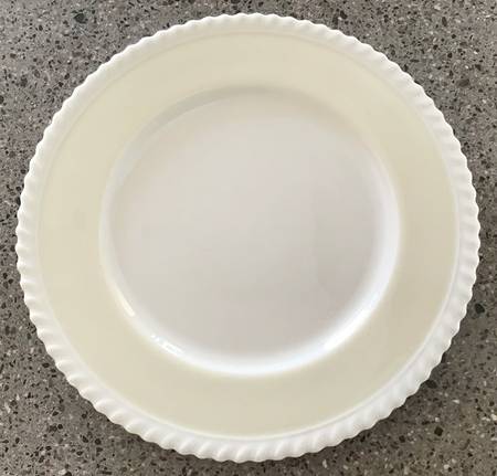 Gadroon Cream Rim by Lenox