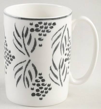 Pointe Berry Brunia Berry Mug