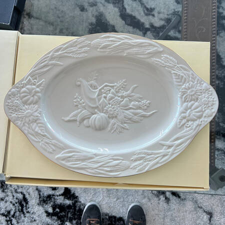Bountiful Harvest 17" Oval Serving Platter