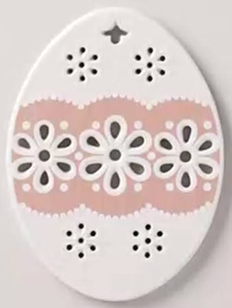 Eyelet Easter Trivet