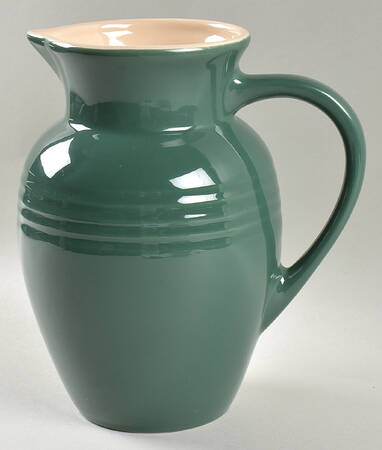 Dark Green by Le Creuset