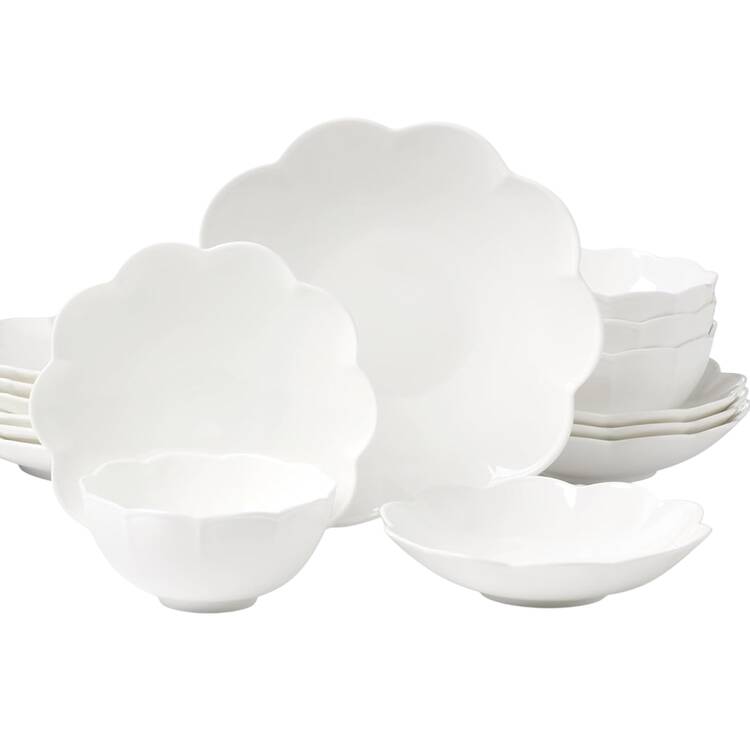 Studio 1414 Scalloped Dinner Plate