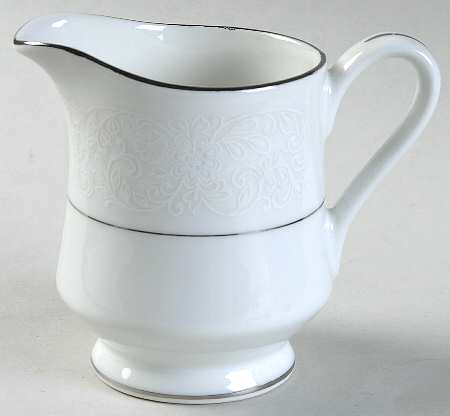 700 Creamer