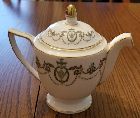 Adam Mini Teapot & Lid