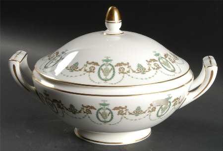Adam Round Covered Vegetable