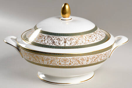Aragon Round Covered Vegetable