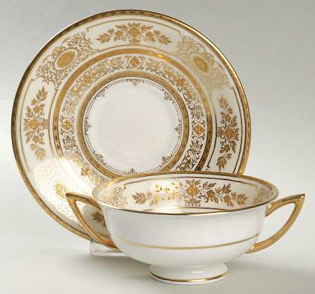 Argyle Ivory Footed Cream Soup Bowl & Saucer Set