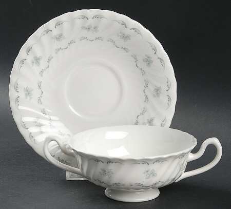 Ariel Footed Cream Soup Bowl & Saucer Set