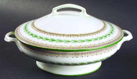Ashbourne Round Covered Vegetable