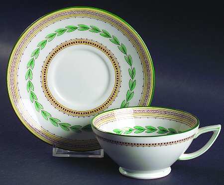 Ashbourne Footed Cup & Saucer Set