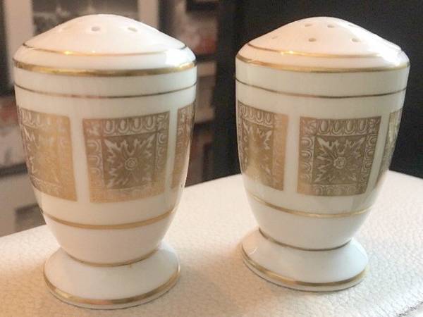 Athena Ivory Salt & Pepper Set