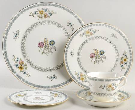 Avignon 5 Piece Place Setting