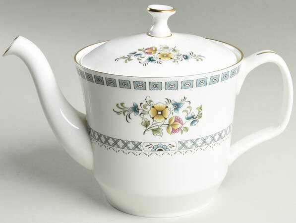 Avignon Teapot & Lid