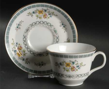 Avignon Flat Cup & Saucer Set