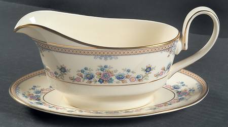 Avonlea Gravy Boat & Underplate