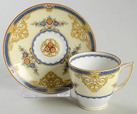 B1099 Footed Demitasse Cup & Saucer Set