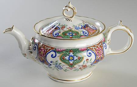 B157 (Gold Trim) Mini Teapot & Lid