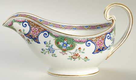 B157 (Gold Trim) Gravy Boat