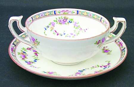 B806 Flat Bouillon Cup & Saucer